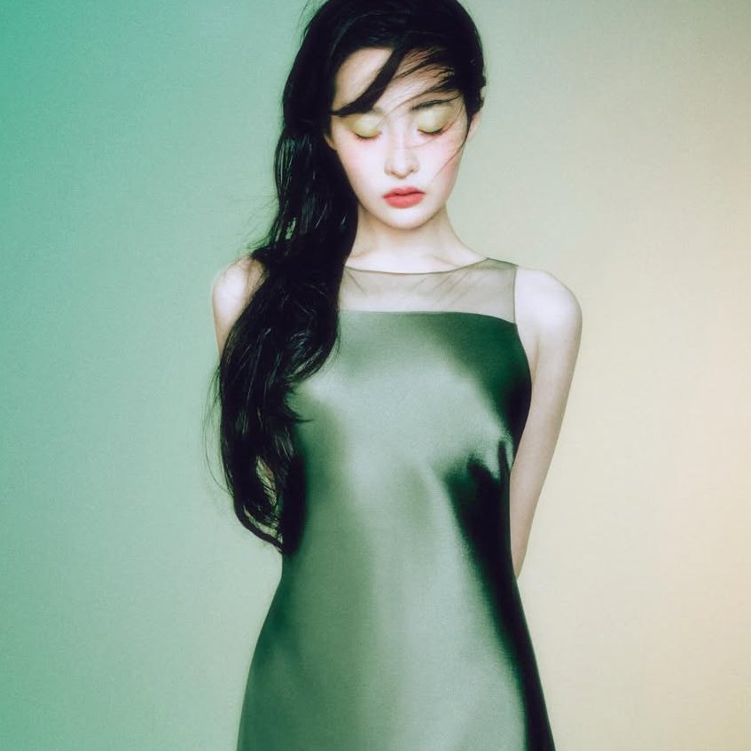 kim minha updates tweet media