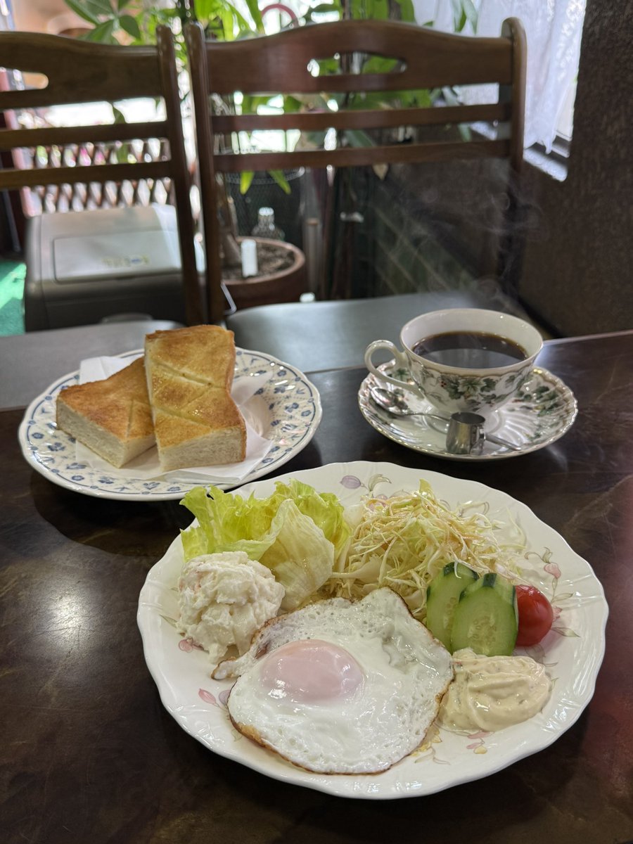 家の近所で良い喫茶店を見つけました
これだけついて750円