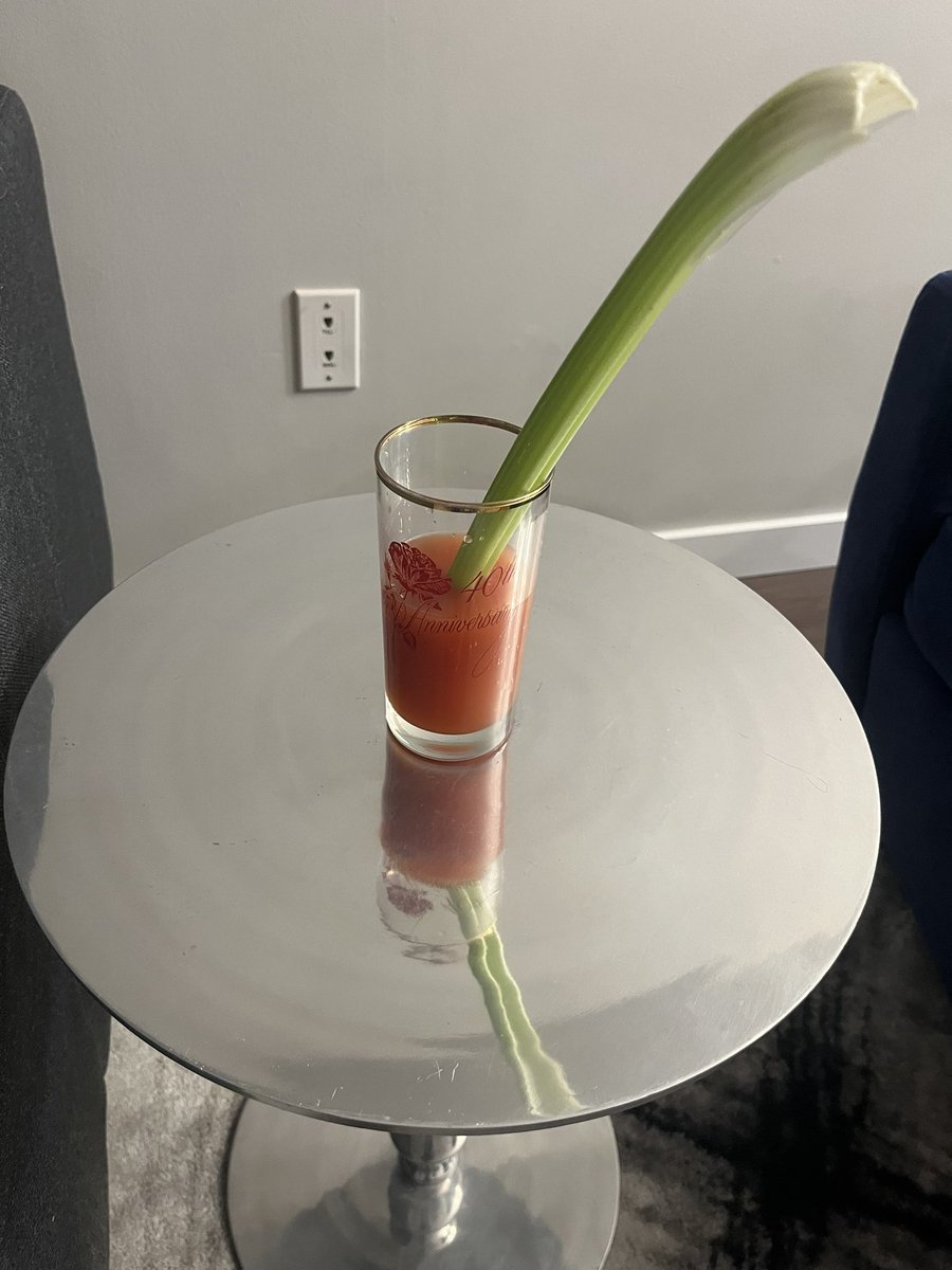 Bug Lady tweet media