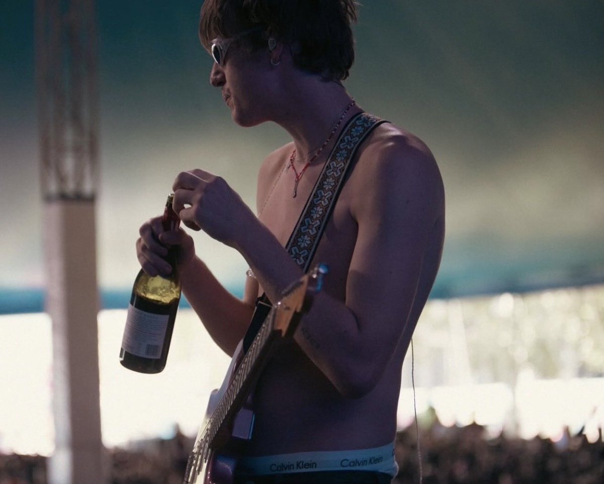 Malcolm Thinker🐅🎸 tweet media