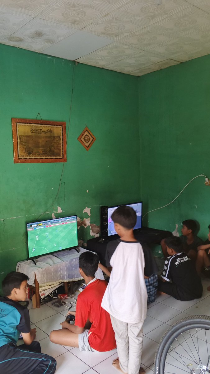 AdiApeee's tweet photo. @Cryptorealis gas om mayan buat jajan anak 😁 https://t.co/uQxusqs8CT