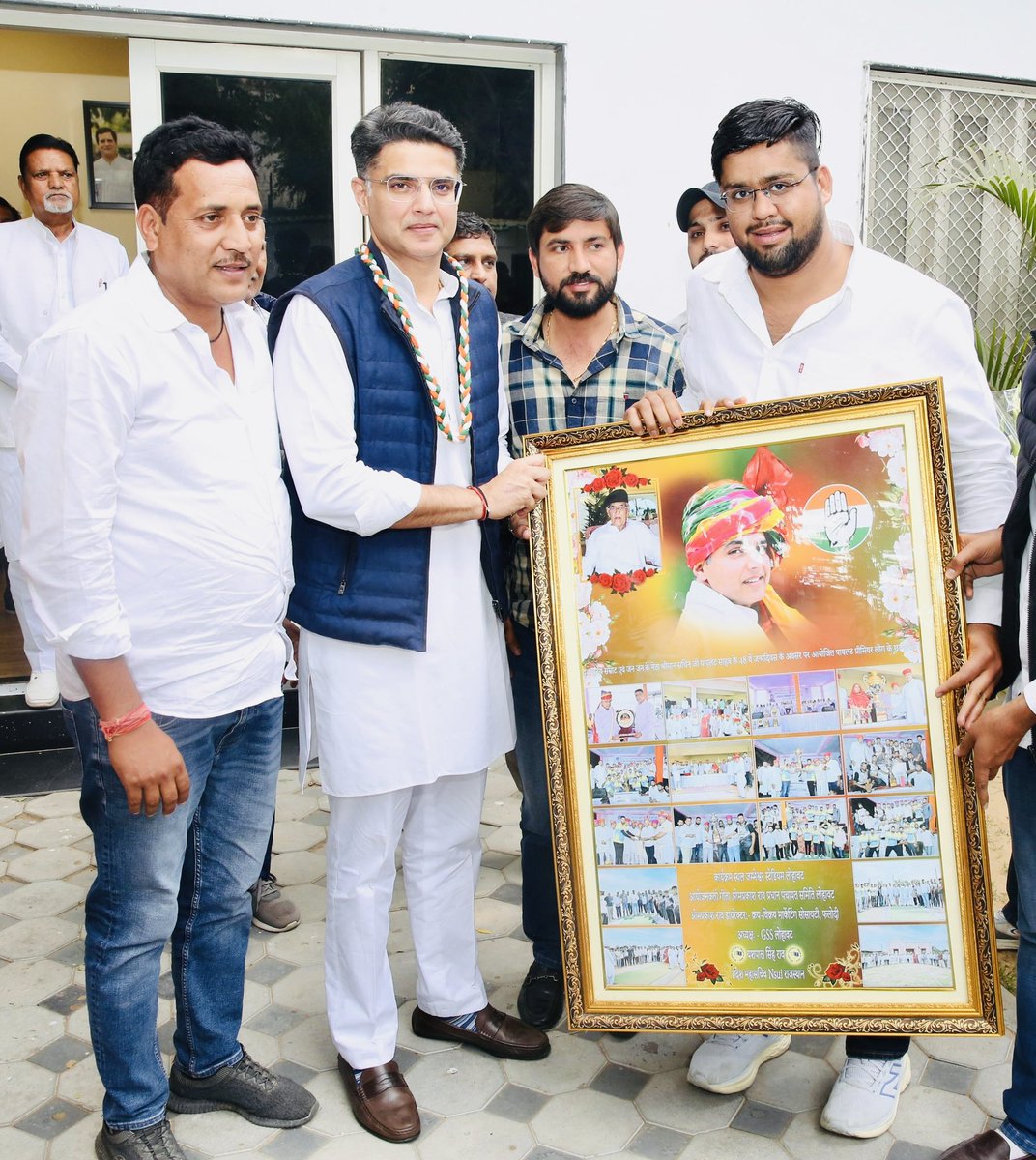 युवा कांग्रेस ज़िलाध्यक्ष बीकानेर <a href="/bhanwar_lal_07/">bhanwar lal kukna</a>  जी को जन्मदिन की हार्दिक बधाई व शुभकामनाएं आप यूं ही जीवन पथ पर सफलता से आगे बढ़ते रहो महादेव जी की कृपा आप पर हमेशा बनी रहे।    🎂🎂❤️ <a href="/SachinPilot/">Sachin Pilot</a> 
<a href="/AbhimanyuP00NIA/">Abhimanyu Poonia</a>
