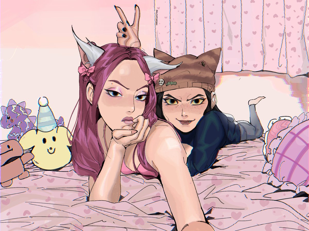 Nurse, it's awake. tweet media