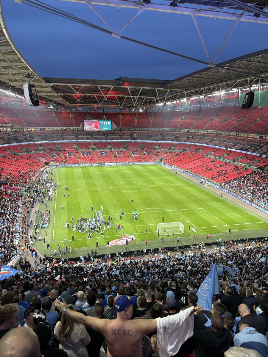 Feϟix6ood tweet media