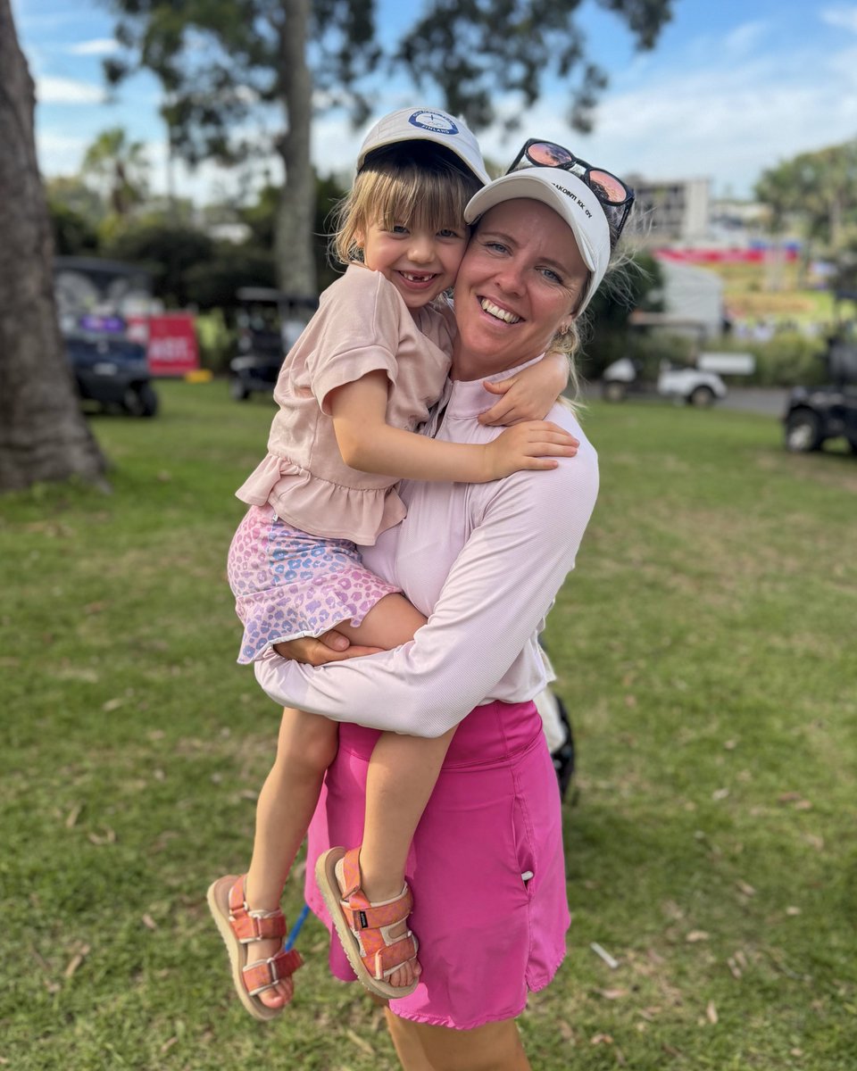 Ladies European Tour tweet media