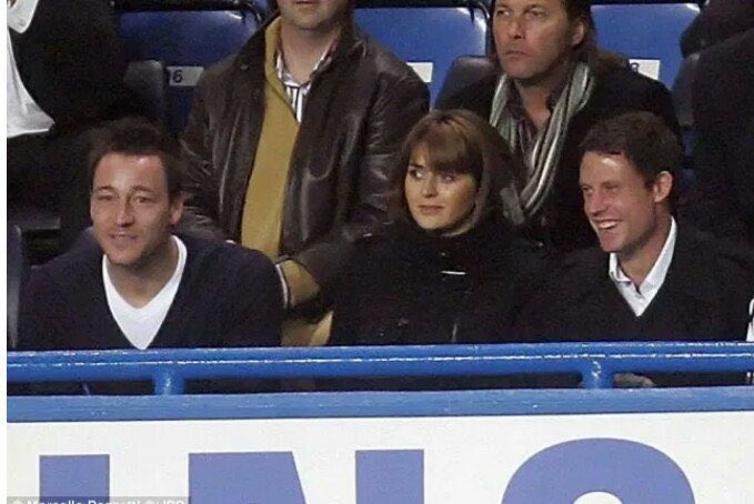 pengamat lingkungan (sekitar) tweet media