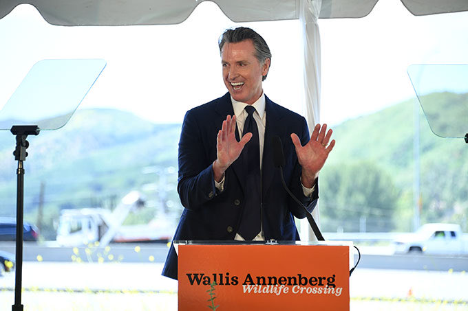 pltclspincircus's tweet photo. @GavinNewsom 4 years ago you said this would be completed for $54mil! It’s 165ft x 200 ft! 

It’s not finished and the cost is estimated to be $114mil!

And you want to be President?!

@TheDemocrats @GOP https://t.co/YNr47dfeLZ