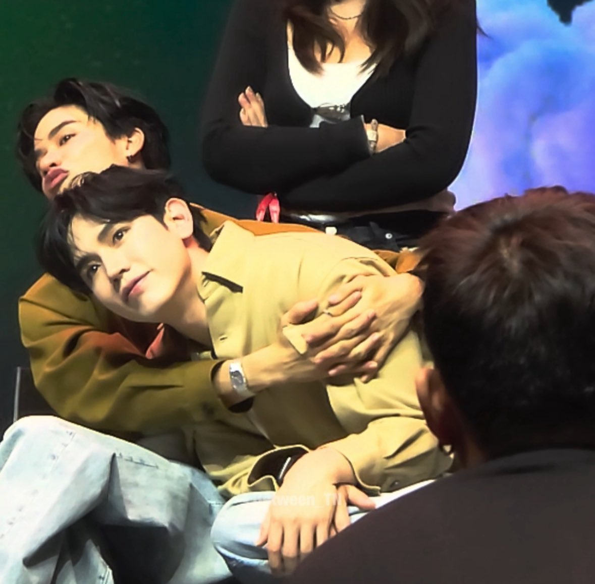 Hil 🐶✈️🔜 tweet media