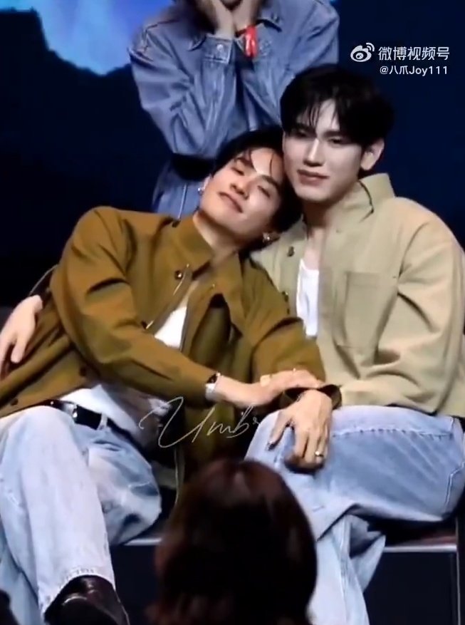 Hil 🐶✈️🔜 tweet media