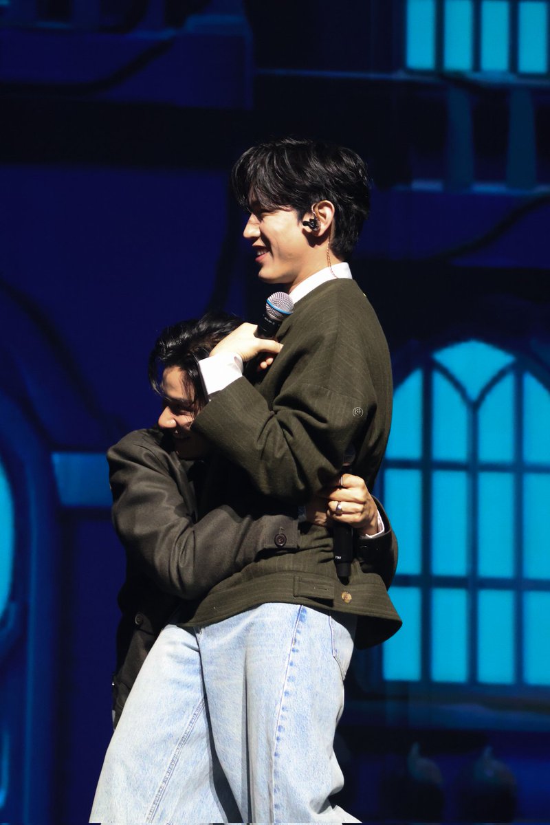 Hil 🐶✈️🔜 tweet media