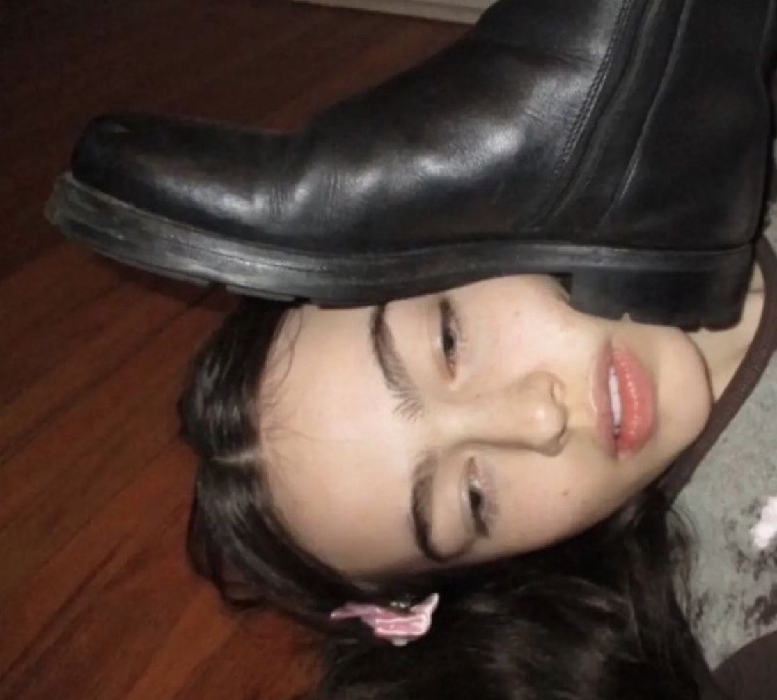 bitch breaker 𓆩♡𓆪 tweet media