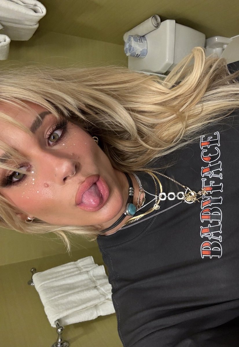  🌊🏄🏼♀️. tweet media