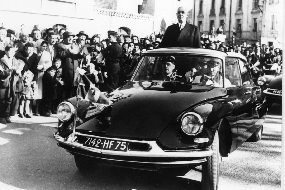 L'Ermite des Terres F. tweet media