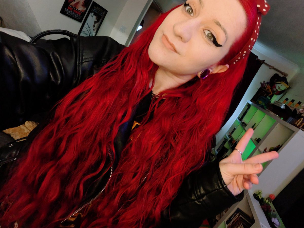 RandallFLAGG_19's tweet photo. Final stretch before the Easter break… and the last week of being 31! 🎉
Let’s make it a week full of fun, laughter, and unforgettable moments for the kids! 
#education #primaryschool #supportateacher
#hair #redhair https://t.co/dZxSVzIjnp