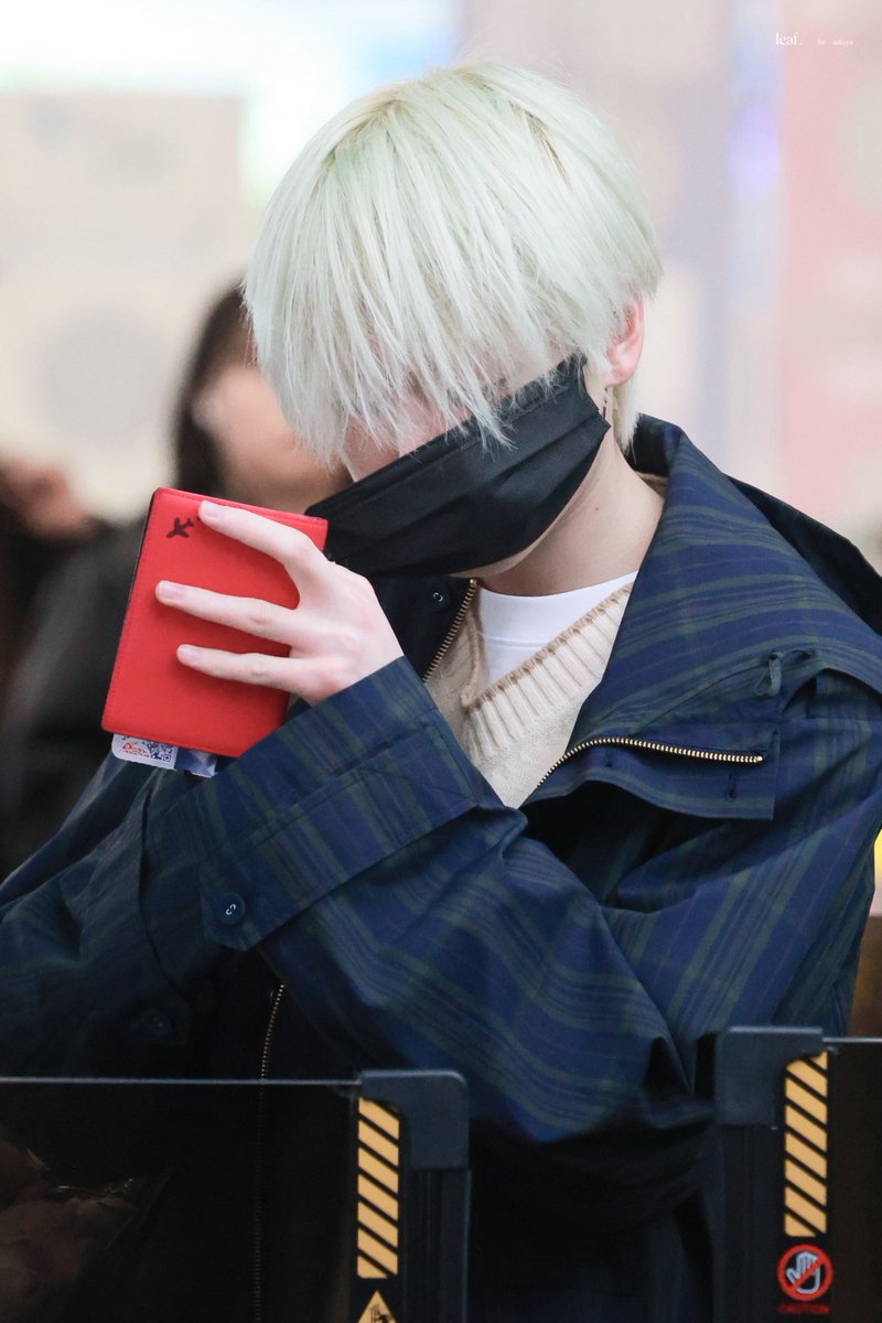 𝐥𝐞𝐚𝐟. tweet media