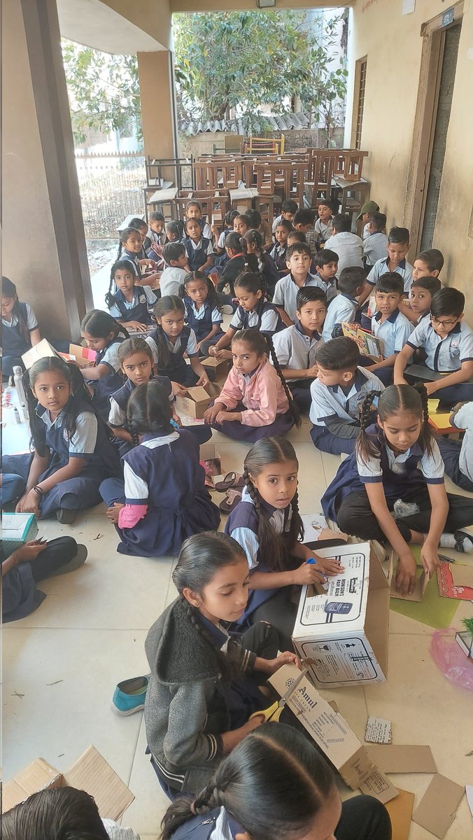 SK_ip_lab's tweet photo. “On the occasion of World Sparrow Day, an activity was conducted in the school in which students made sparrow nests and installed them on trees.”#worldsparrowday #gujcost #iplabsk  #cscsabarkantha https://t.co/5ca8Mx2kqU