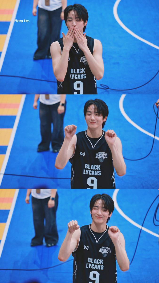 Flying sky tweet media