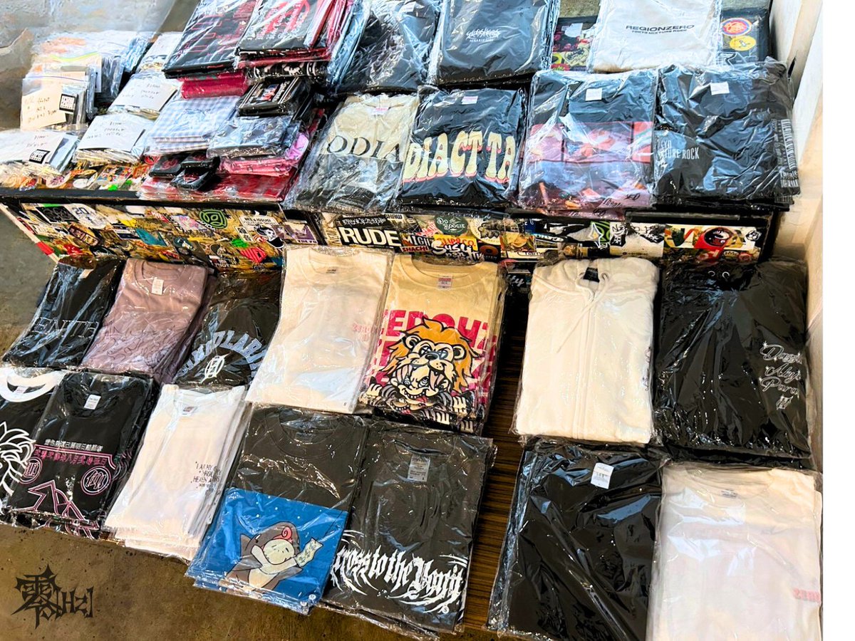 本日ツアーファイナル🔥】 グッズ販売にて、 過去に販売したアイテムも