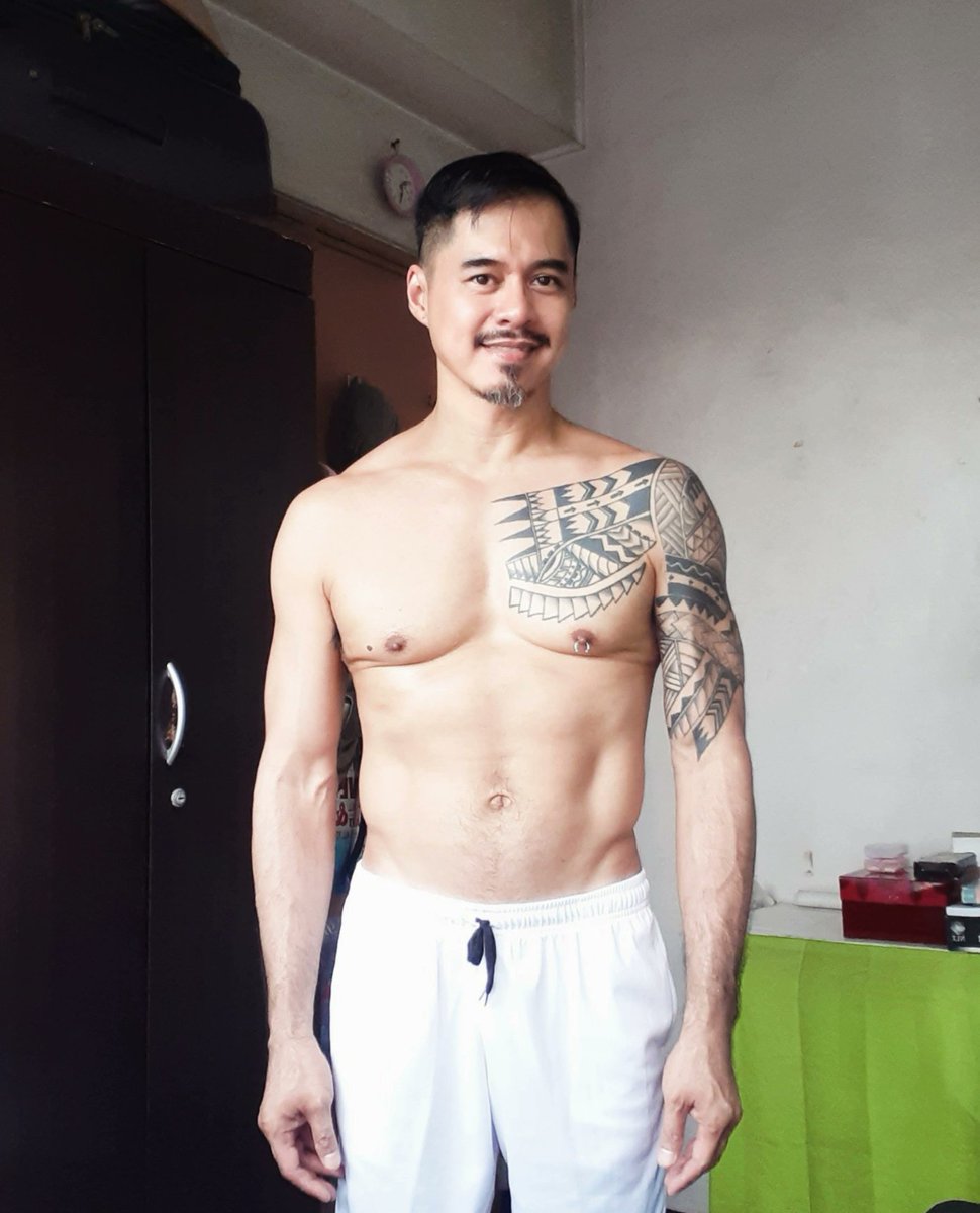 Alain Delon tweet media