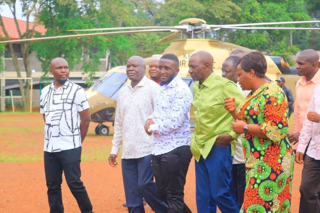 Hio mshipi iongezwe mashimo sasa

Bottom up