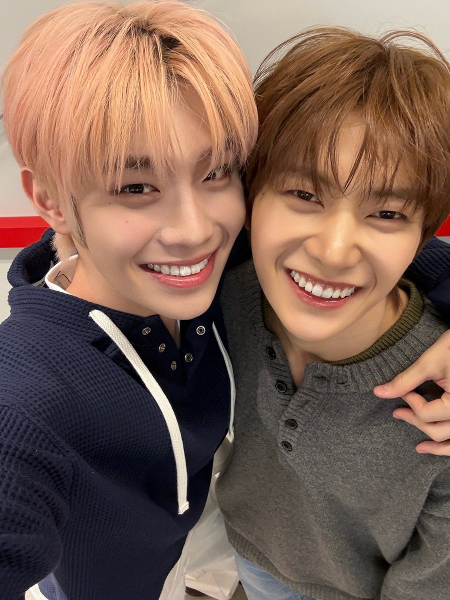 pink and brown haired bbangiz i guess you can call them STRAWBERRY with CHOCOLATE