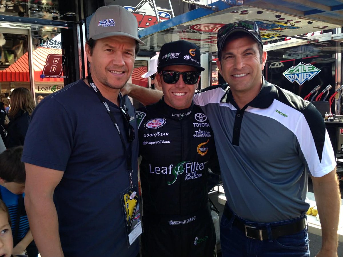 TeamTXDrivin's tweet photo. @starr_racing has met some amazing people including Mark Whalberg and @blakekochracing 

Making connections and building relationships is one of the biggest advantages of sponsoring or racing NASCAR! 

If you are interested in building with us send a DM https://t.co/NDYImtcv1o