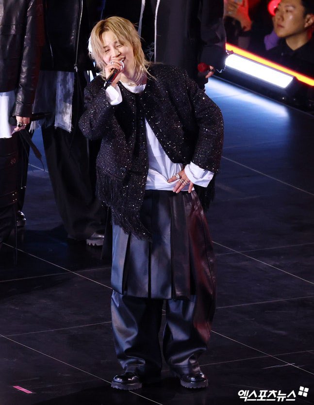 방탄소년단 지민 ‘얼굴에 웃음’[엑's HD포토] (출처 : 네이버 연예) 
#JIMIN #지민

naver.me/xKyIjPUb

防弾少年団のジミン「顔に笑顔」
[엑's HDフォト]

ジミンちゃんの笑顔に私も笑顔☺️