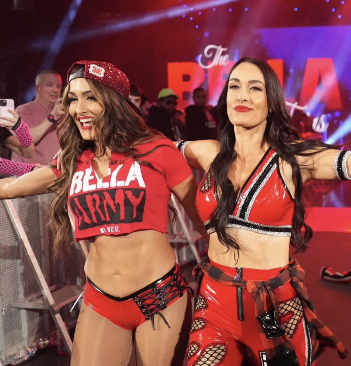 We run it, we rule it. ♚ NOT @NikkiAndBrie tweet media