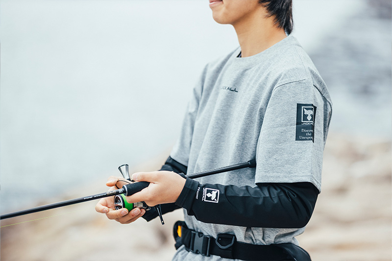 JACKALL_GEAR's tweet photo. 【WEBSHOP販売情報】3/27（金）　PM12:00より、26年春夏ウェア新製品「COOL Tシャツ」と「UVストレッチロンTとタイツ」が販売予定です。どちらもハイシーズンで出番の多い機能性ウェアです。
https://t.co/6o62JNlBVm https://t.co/WN5ZYjJe2P