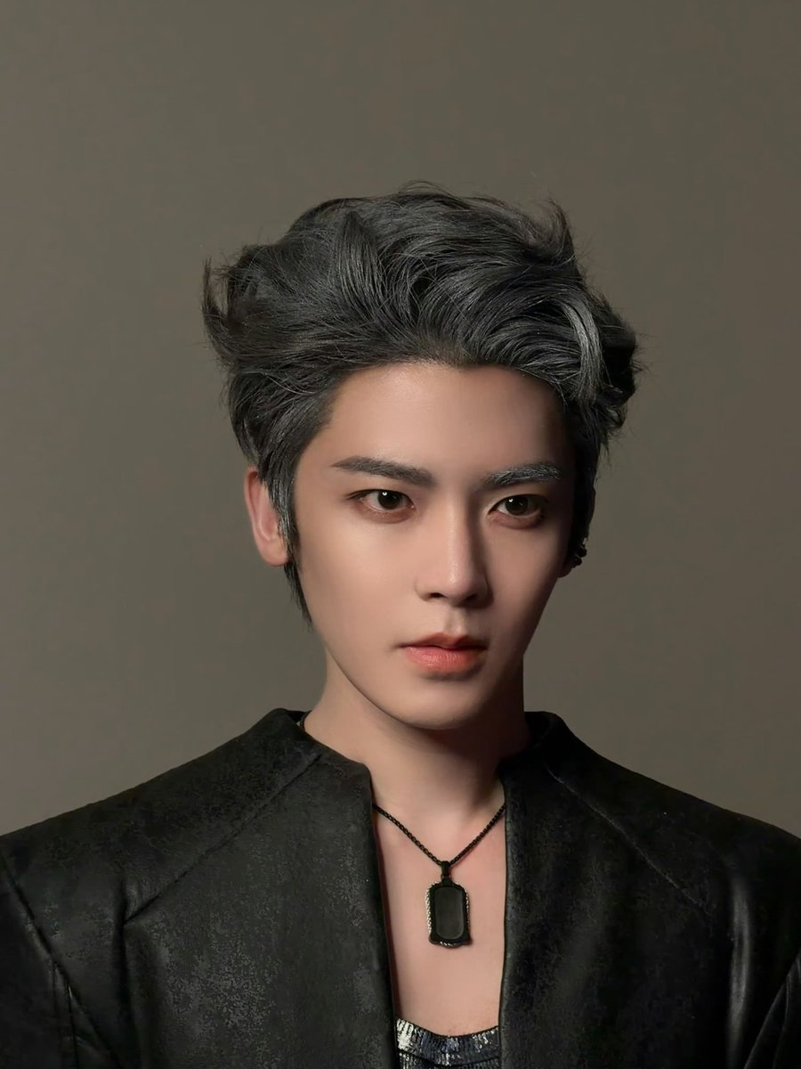 侯, Minghao. tweet media