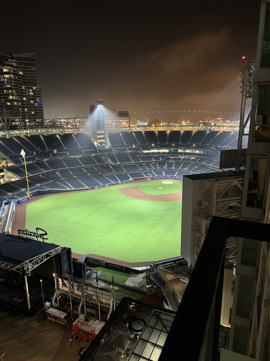 Chip Messenger tweet media