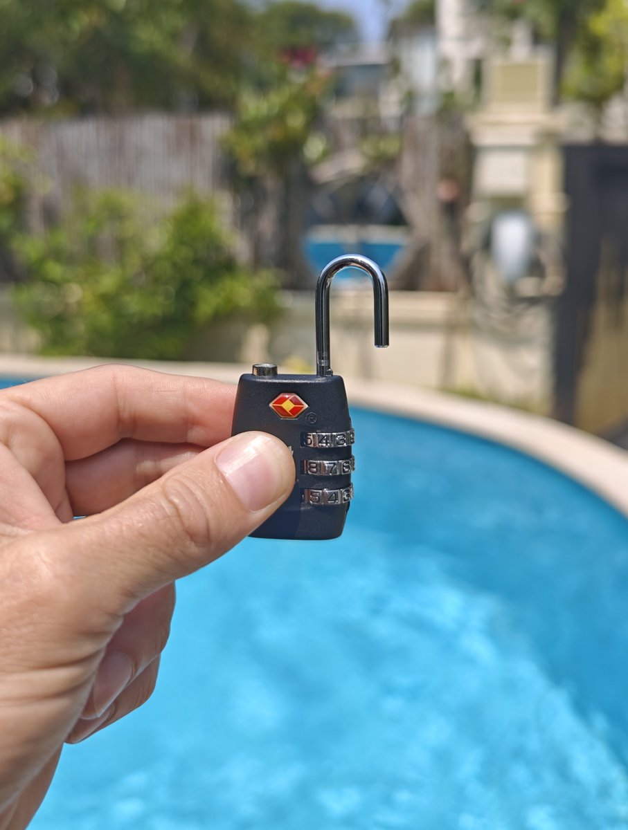 Laurent Le Pen tweet media