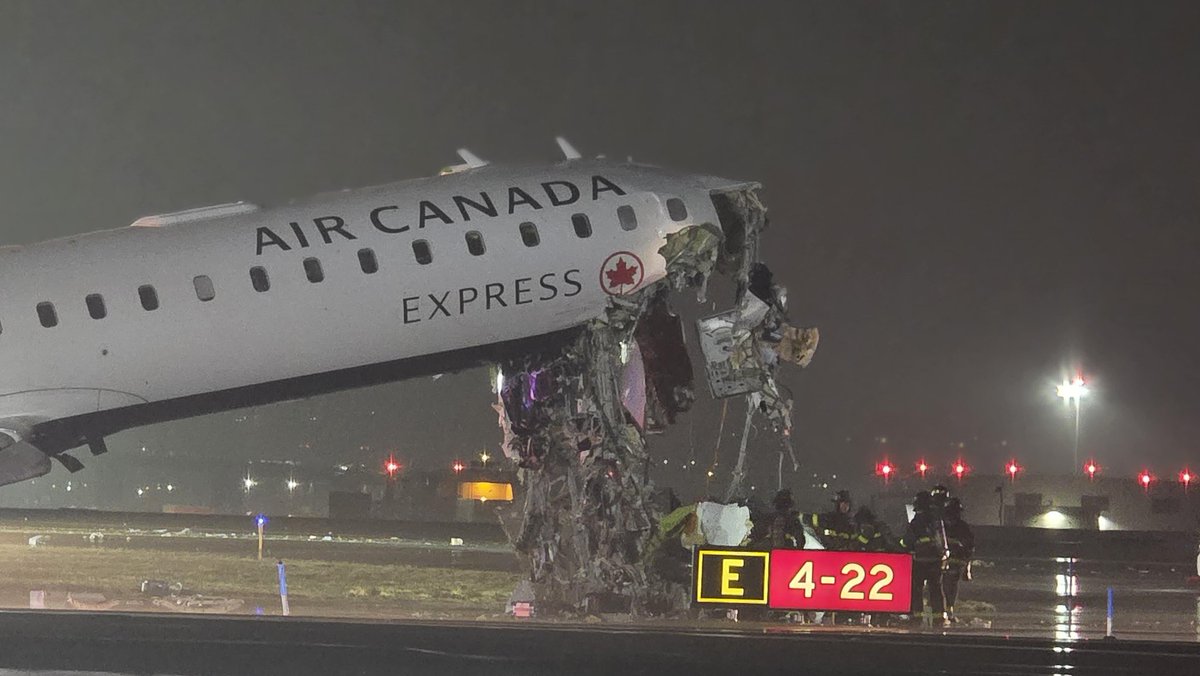 rhernandezpilot's tweet photo. Crash reported at LaGuardia Airport between a ground vehicle and an Air Canada Regional jet which was landing.  Hearing that the airport is closed at this time. https://t.co/CWGy3Tq1V5