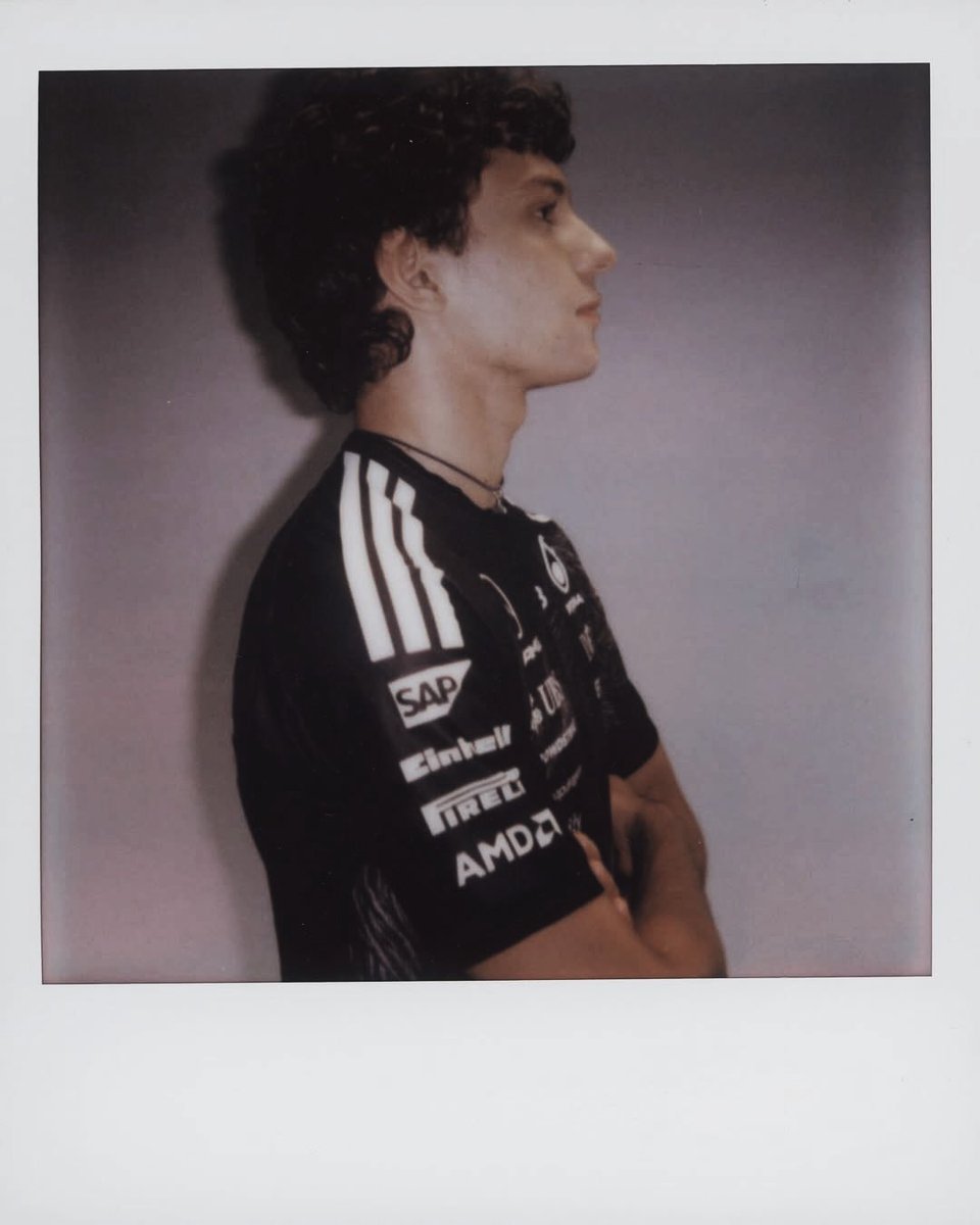 Kimi (2006). tweet media