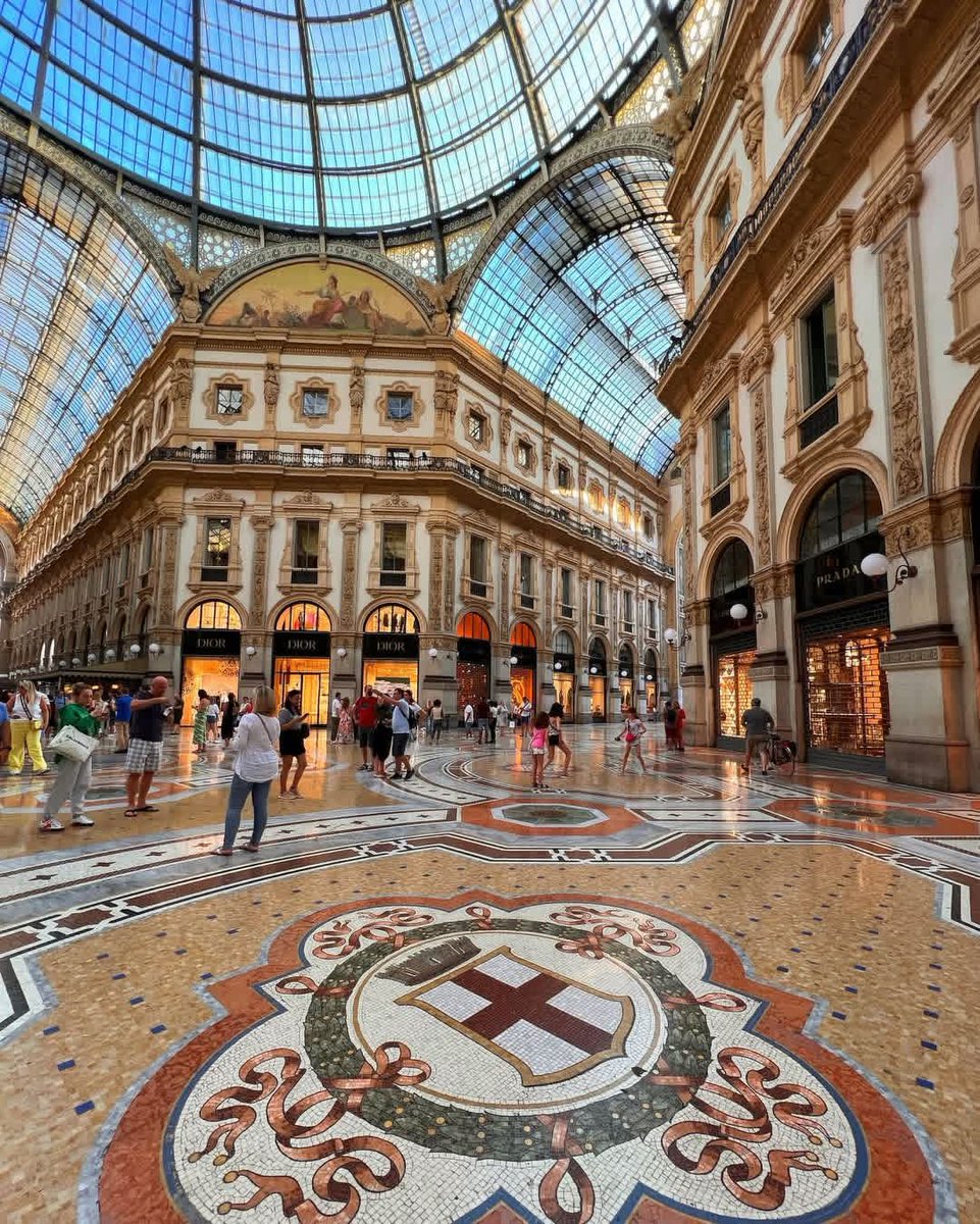 naturebeauty760's tweet photo. Milan, Italy - Galleria Vittorio Emanuele ll 🇮🇹 https://t.co/dP0pPOPE81
