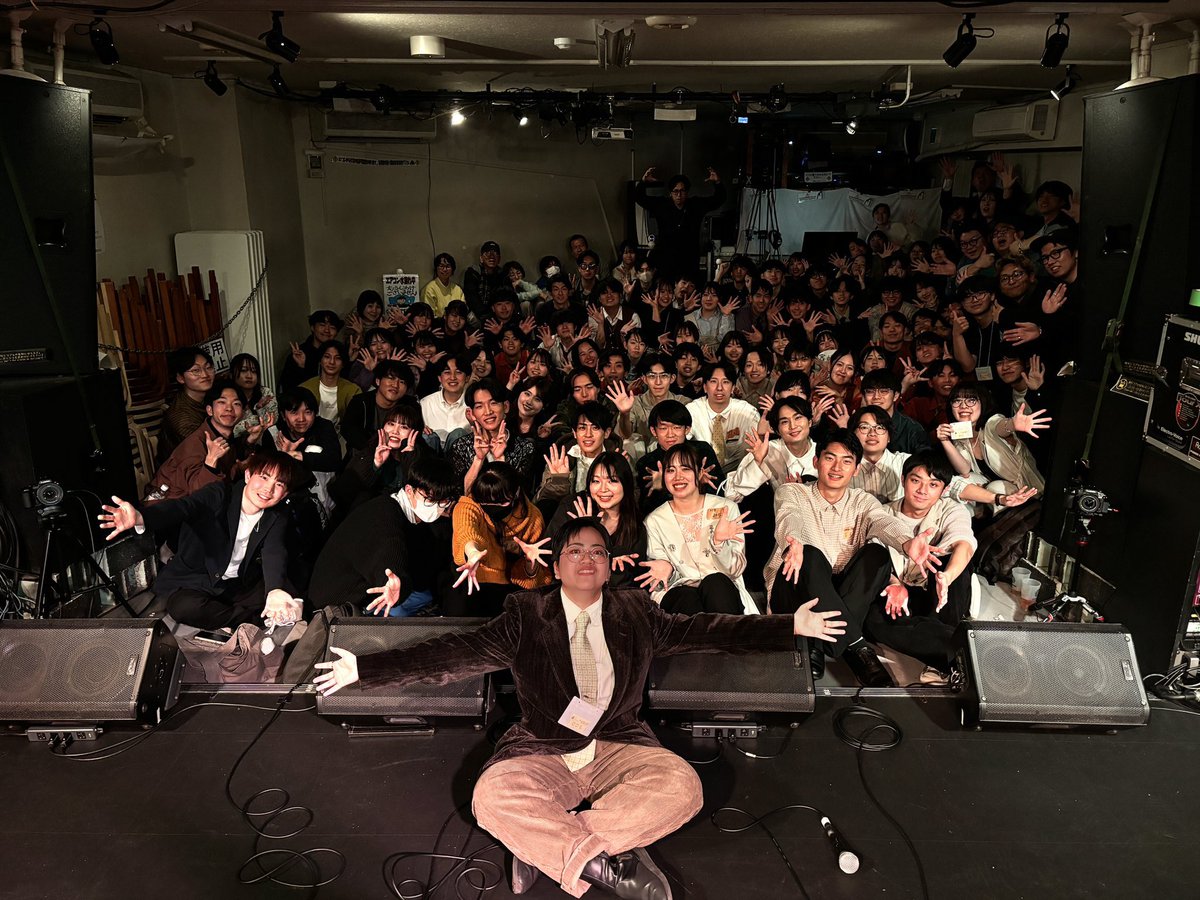ふゅーらい tweet media