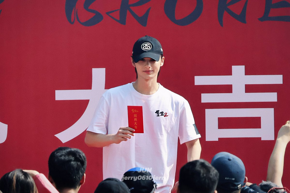 ˙˚°✰yas tweet media