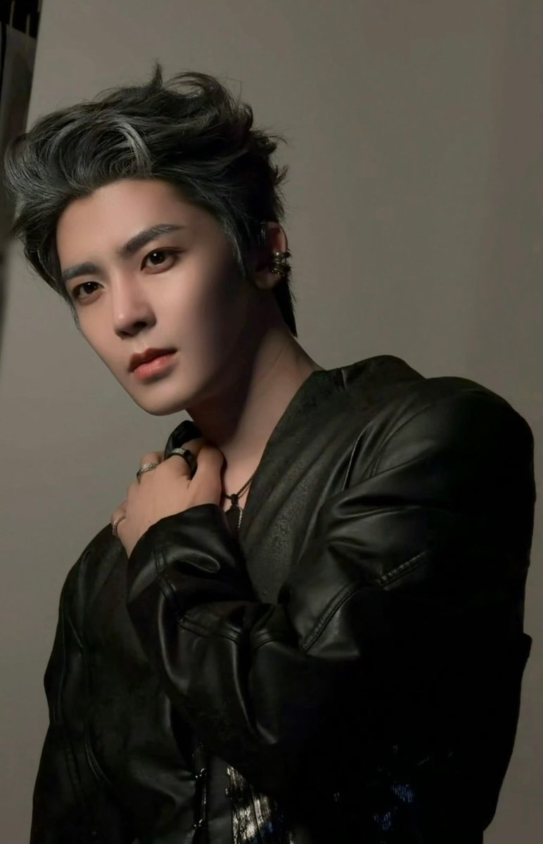 侯, Minghao. tweet media