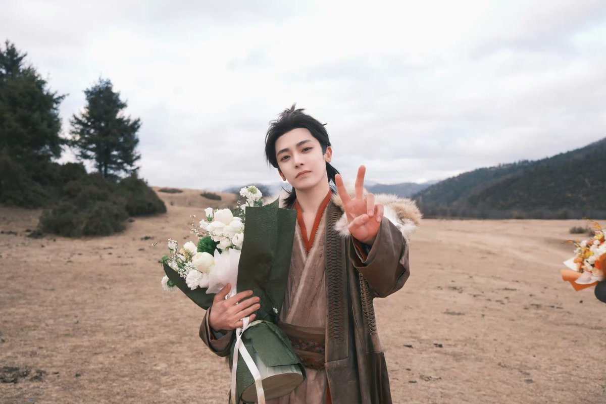 侯, Minghao. tweet media