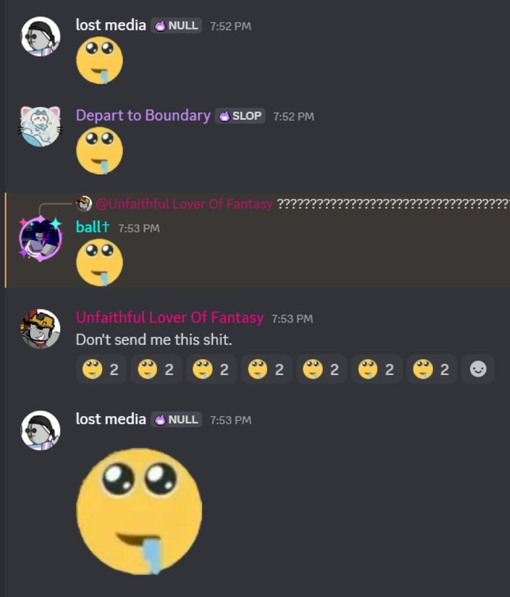 Discord Messages With Threatening Auras tweet media