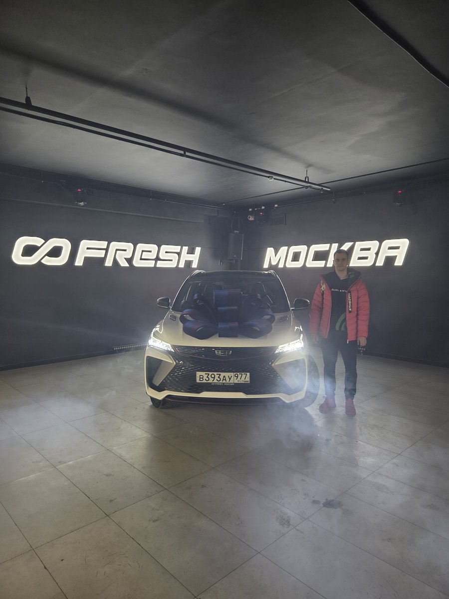 Сережа Смирнов tweet media