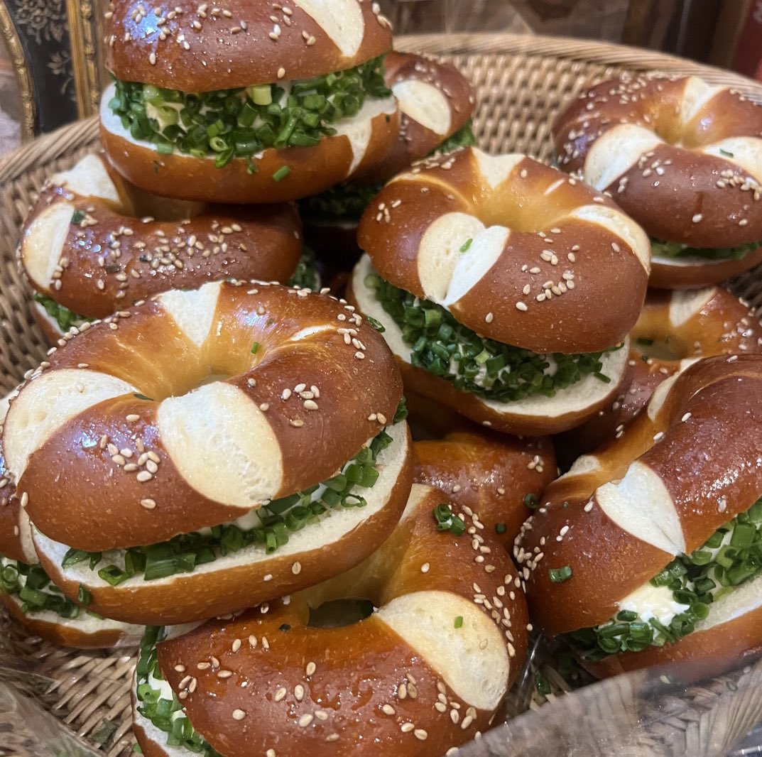 샴고앵 이차차 tweet media