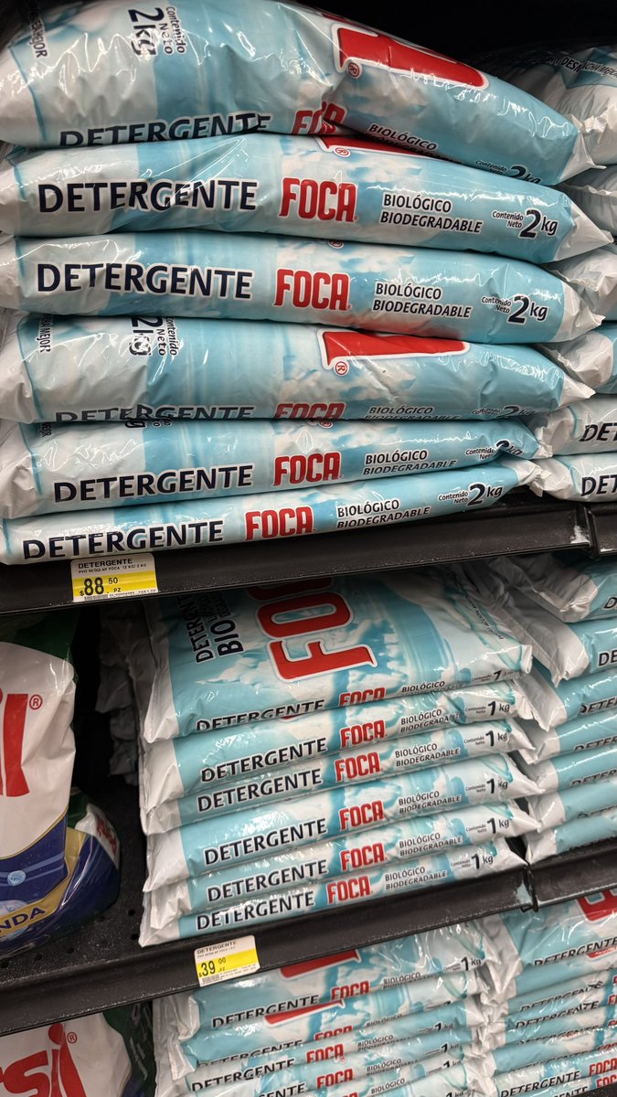 Les juro que el comprador de abarrotes de <a href="/casaley/">Casa Ley</a> está pidiendo a gritos que lo corran. Cómo vas a poner el jabón de 2 kilos más caro que dos tantos de 1 kilo, y en zona caliente en pleno 2026. ¿Pensarán que somos tontos para comprar?