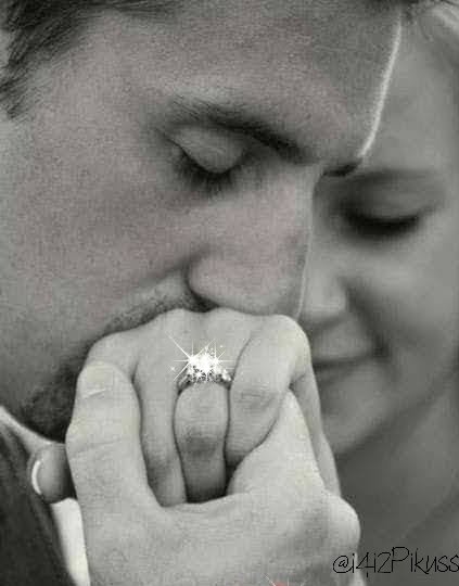 ...❤️...
Debe ser hermoso...
Encontrarse por casualidad 
y quedarse por elección... usted 💚 

#BuenasNoches #BuenosDías #FelizVida  #BesosYabrazos #😍 
#FrasesParaElAlma #LYF15 #TuPoesía #EroTuits Los quiero ❤️
#DomingoDeGanarSeguidores