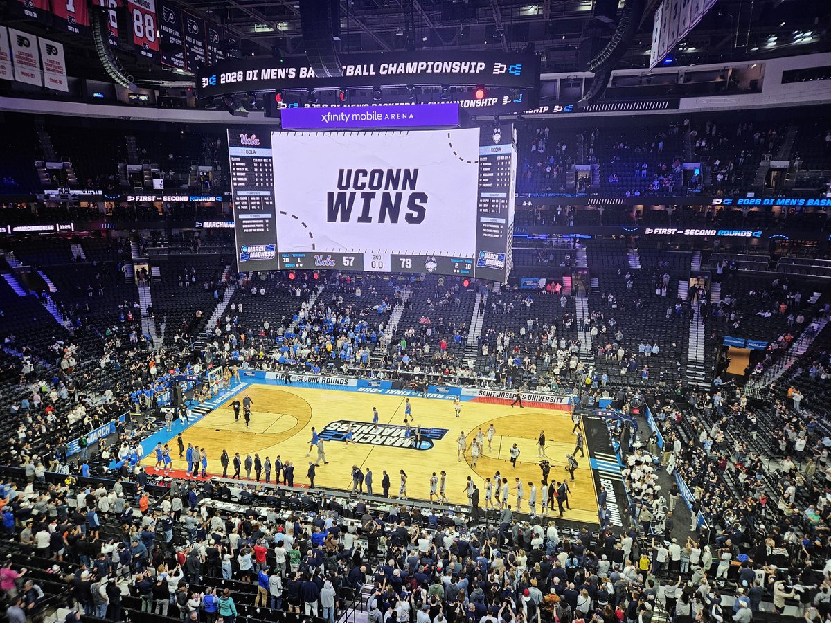 ElJefe99_'s tweet photo. 2 increadble days driving up to Philly to watch @UConnMBB play in the NCAA tournament. Tarris Reed and Alex Karaban were so huge as was the entire team and so glad I was to see AK one last time in a Husky uni. Let's keep it rolling https://t.co/7MTPTIpIUx