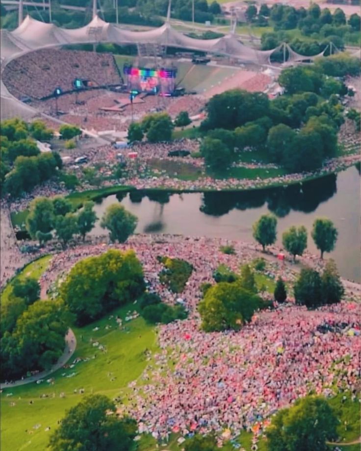 paulina⸆⸉ ¹ tweet media