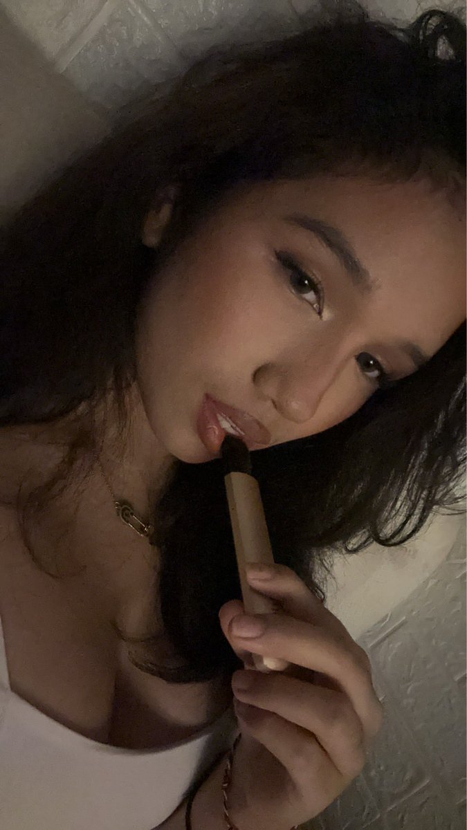 s ˚☆༄ tweet media