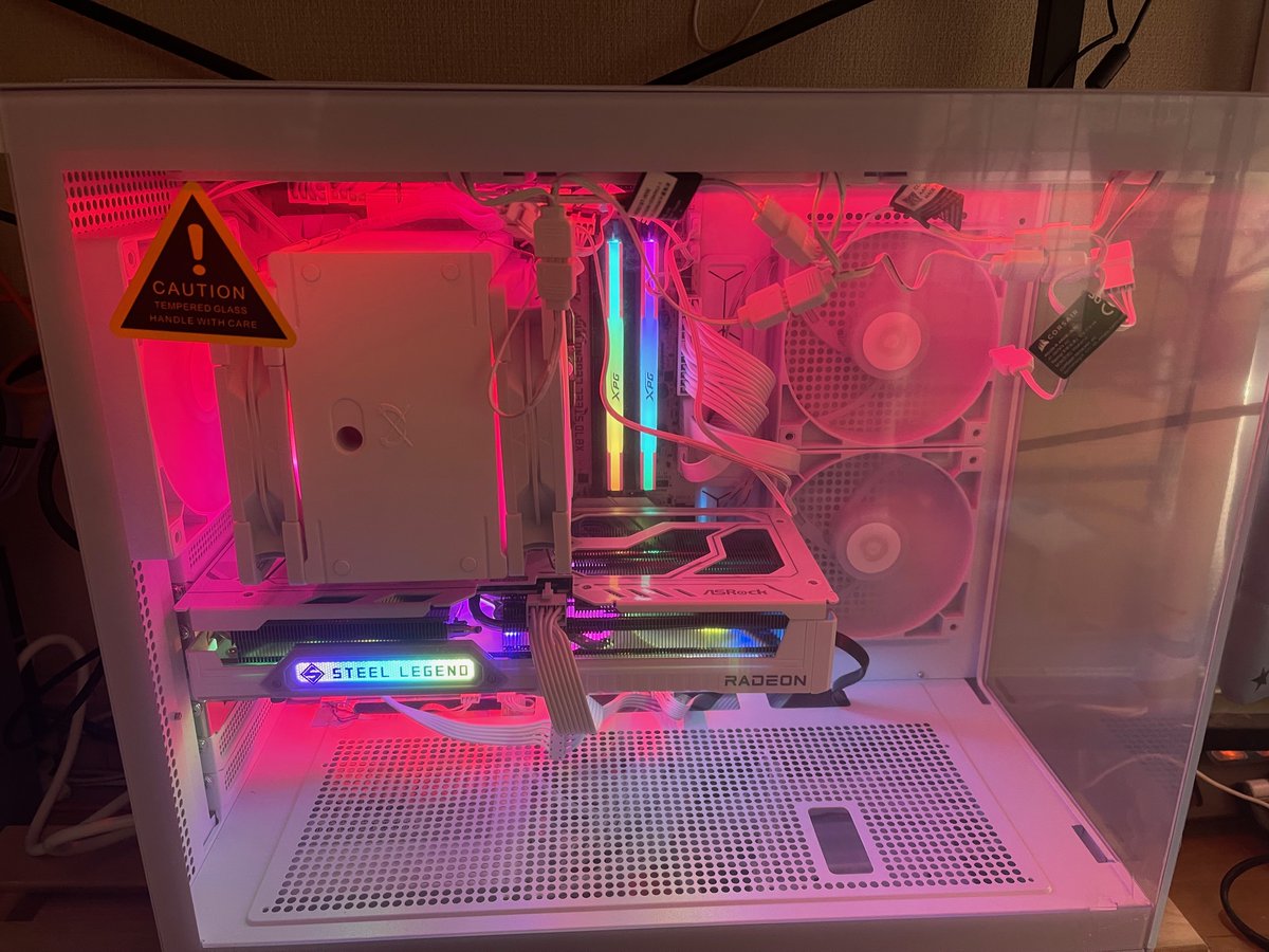 nekonokurumi's tweet image. 大高騰の中、買った
ASRockのSteel Legendを中心に組んでみた。
Ryzen 7 9700X
X870 AM5 ATX
SL-850GW
Radeon RX 9060 XT
DDR5 PC5-48000 16GB 2枚組(光る)
M.2 2280 500GB
その他

組んでみて、配線センス壊滅だと思い知った(ノД`)・゜・。
#ドスパラでこれ買った
#ドスパラ推し #自作PC
#ASRock