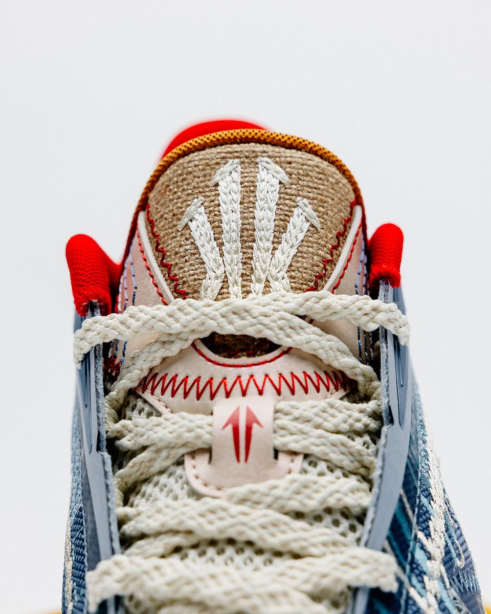 JustFreshKicks tweet media