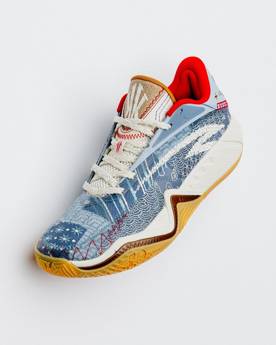 JustFreshKicks tweet media